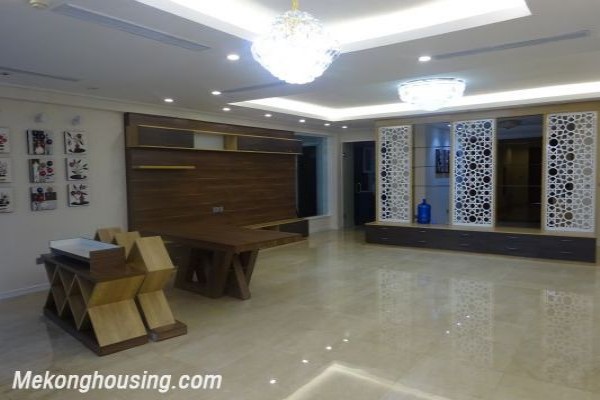 Brand new furnished apartment with 4 bedroom for rent in L2 tower, Ciputra Hanoi 1