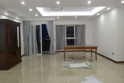 Spacious apartment for rent in The Link Ciputra Hanoi, 4 bedrooms